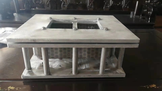 पैकेजिंग निर्माण ऑटोमोटिव में कस्टम आकार के भागों और घटकों के लिए ईपीएस मोल्ड