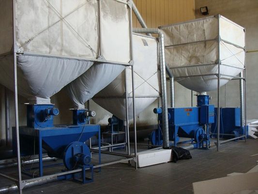 स्क्रैप ईपीएस रीसाइक्लिंग सिस्टम मशीन 1840x680x1900 मिमी मोती